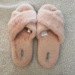 Splendid Fuzzy Slippers